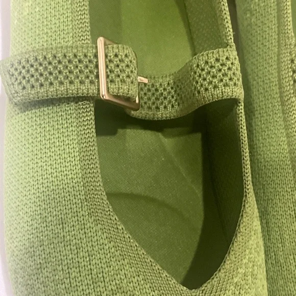 Vivaia Square-Toe Knit Mary Jane Flats Buckle Strap Green Size 8 EUR38 NWOT - Picture 5 of 9